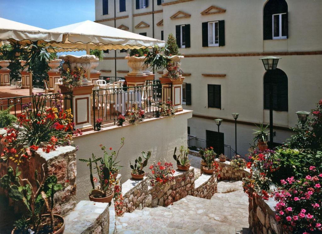 Grand Hotel Delle Terme ترميني إميرسي المظهر الخارجي الصورة